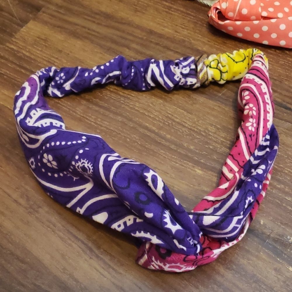 7 Headbands - Picture 2 of 4